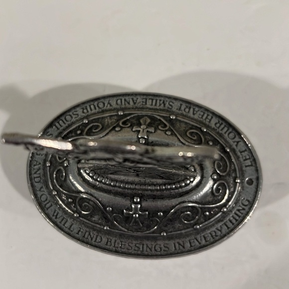 Silver medal and glass angle praying basket weave glass trinket box - Picture 2 of 9